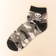 Halloween Men's Socks Skull and Crossbones Black [1pair]