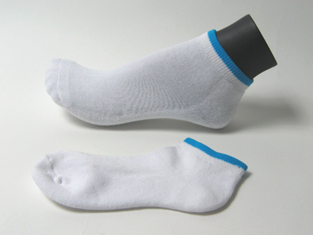 Bright Neon Blue Trim on WhiteYouth Athletic Lowcut Sock [1pair]