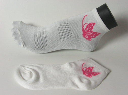 Pink butterfly on white youth cozy ankle socks mesh 3pairs