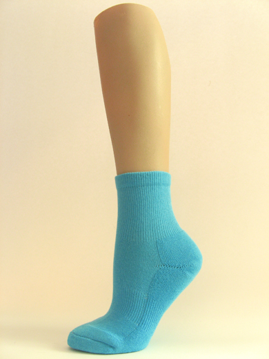 Sky blue youth kids basketball quarter socks cushion on sole