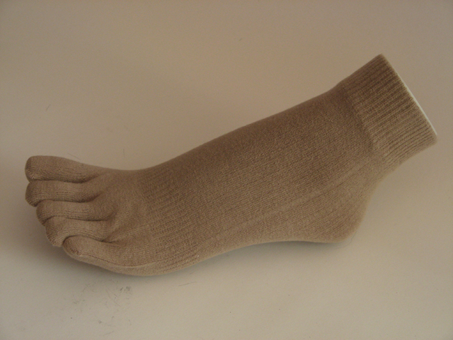 Taupe ankle toe socks