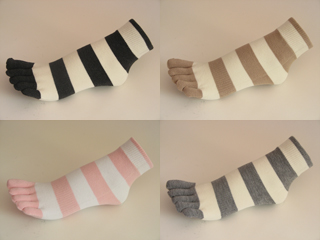 Striped COUVER Ankle Toe Socks